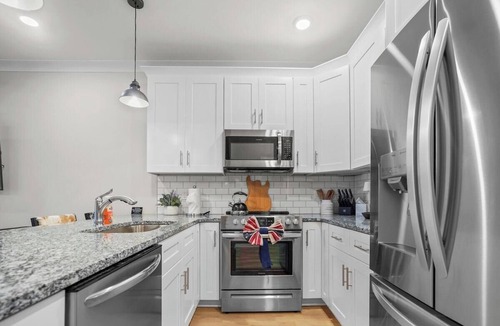 Old Hickory House | Hickory Ridge Retreat #2–Spacious–Sleeps 8