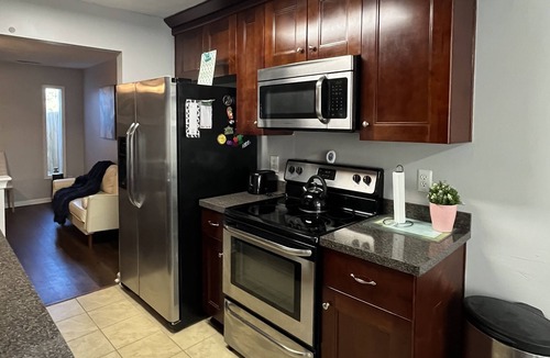 Greenbrier West House | Hidden gem in the heart of Chesapeake, Va. Minutes away from Chesapeake Regional