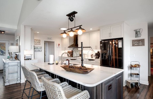 Sapphire House | High Heaven Mountain top dream