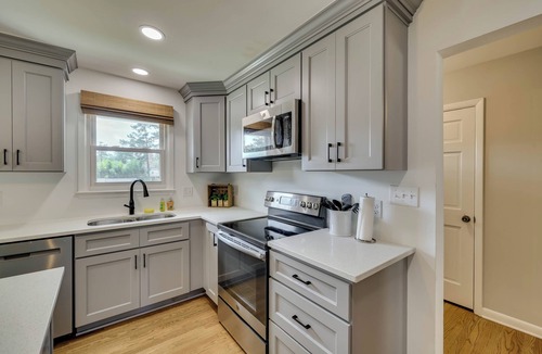 Augusta House | Hillwood Haven - 4 King Beds 5 Miles to Augusta National