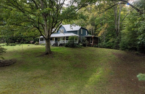 Burnsville Cabin | Historic cabin on 14 acres in the mountains of western NC, Wi-Fi & W-D