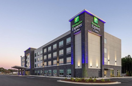 Benson Hotel | Holiday Inn Express & Suites Benson by IHG