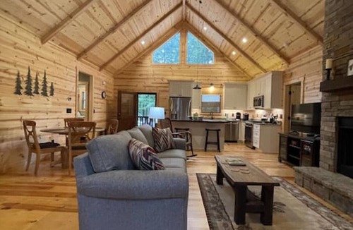 Ellijay Cabin | Hollow Tree Hideaway, Coosawattee River Resort - Free Ticket for each night of your stay