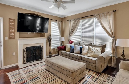 Ballantyne House | *Homey+Cozy Home|Ballantyne|Message me abt Military n 1st responders disc