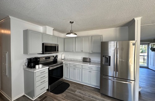 Bogue House | Hot Tub, Pet Friendly, 3 miles to Emerald Isle, fully fenced yard.