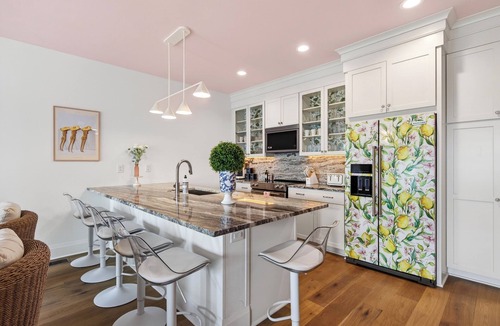 Katie Hill Neighborhood House | Hottub + Speakeasy Lounge + Premium Karaoke + Rooftop + Near Downtown Nashville