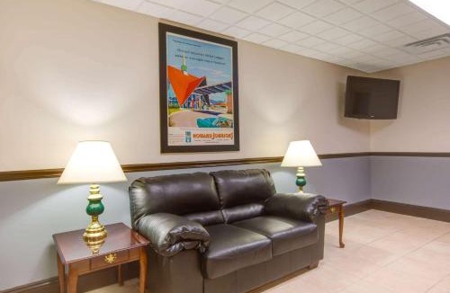 Beckley Hotel | Howard Johnson by Wyndham Beckley