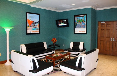 Salem Hotel | Howard Johnson Hotel & Conference Center by Wyndham Salem