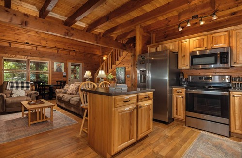 Deep Gap Cabin | Hurricane Hideaway*Hot Tub*Game Rm*Views*PetsOK