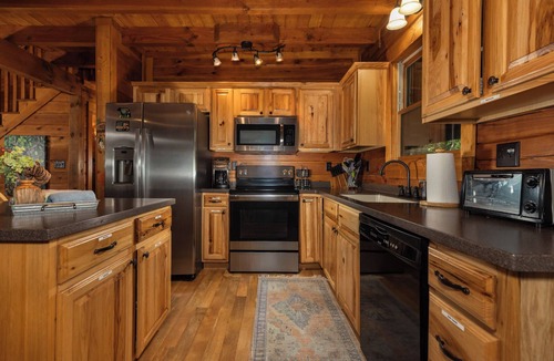 Deep Gap Cabin | Hurricane Hideaway*Hot Tub*Game Rm*Views*PetsOK