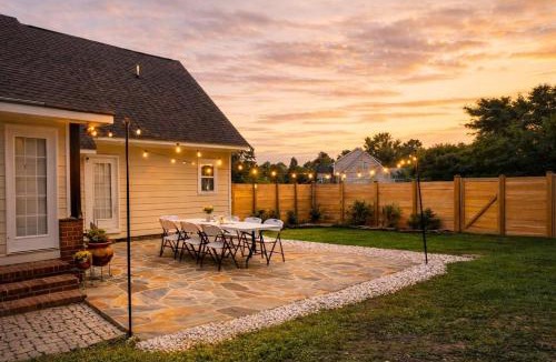 Hope Mills House | I95 easy Gym Golf Cart FirePit Pet ok