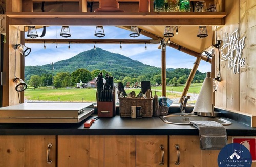 Wears Valley House | Incredible Tented Cabin with Fire Pit and Hot-tub in Sevierville, Tennessee