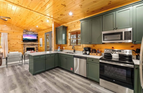 Black Bear Falls Cabin | Indoor Pool Sauna Minutes to Gatlinburg Couples Retreat