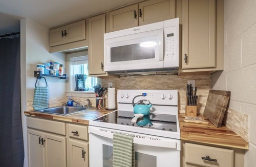 Frank Cottage | Inn a Nutshell at Linville!