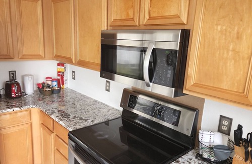 Oakdale House | Knight's Vacation Rental Property Charlotte, NC