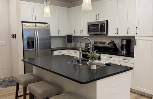 Knoxville Apartment | Knoxville Weekend HQ within walking distance of Neyland Stadium