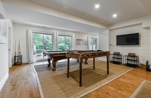Mont-Tremblant House | La Maison Blanche Hot tub & Sauna