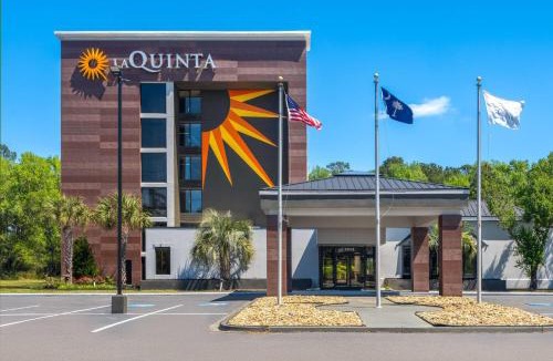 Carolina Forest Hotel | La Quinta Inn & Suites by Wyndham Myrtle Beach