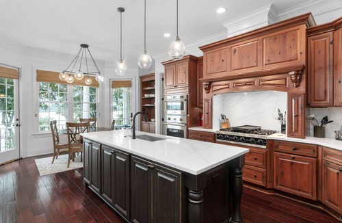 Macon House | Lake Daze - Incredible 8 Bedroom Lake Gaston 5-star Boat included in rental