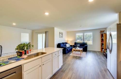 Hartwell House | Lake Hartwell Home Base: 2 Mi to Marina!