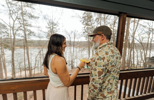 Gumlog House | Lake Hartwell- Hot Tub -Game Rm -Outdoor Movies-Deep Water Double slip dock