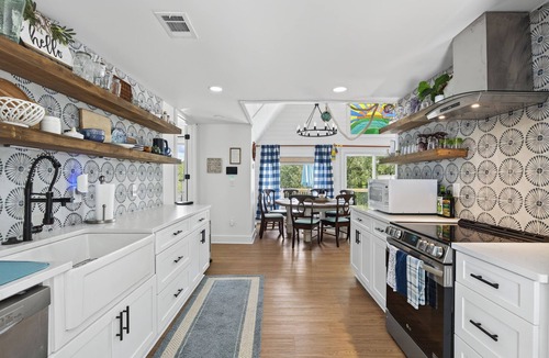 Dahlonega House | Lake house views, w/dock in quiet cove, new renovations & great outdoors spaces!