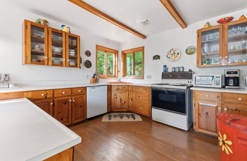 Seguin House | Lake It Easy | On Portage Lake