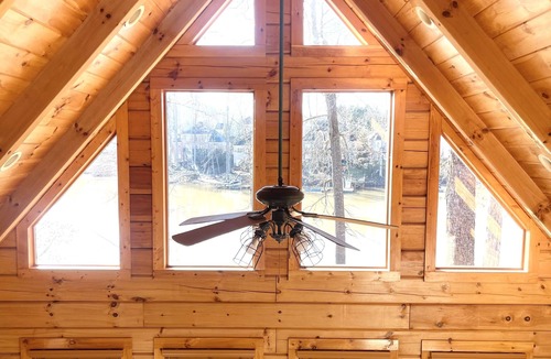 Mooresville Cabin | Lake Norman Cabin Retreat -lake front-with private boat dock-