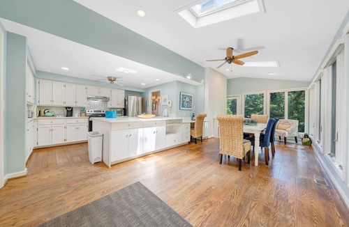 Huddleston House | Lake Pleasant - Lakefront, Private Dock, Game room
