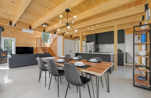 Sainte-Emelie Ski Chalet | LAKE | VIEW | SPA | PRIVACY | COMFORT