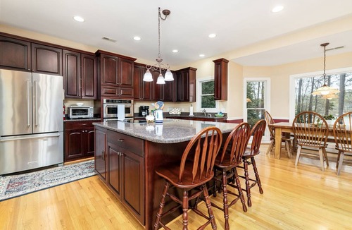 Littleton House | Lakefront, Dock, Kayaks, Games, Firepit, Fireplace