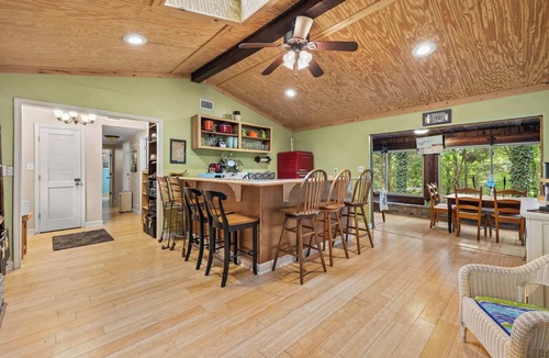 Green Hill Cabin | Lakefront Home on Old Hickory Lake