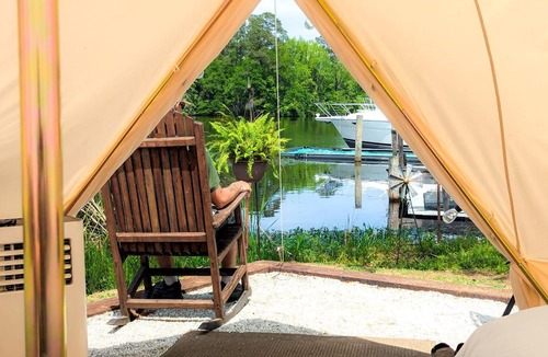 Eutawville RV Rental | Lakeside Glamping Tent with Kayaks & Spacious Deck in Eutaw Springs, South Carolina
