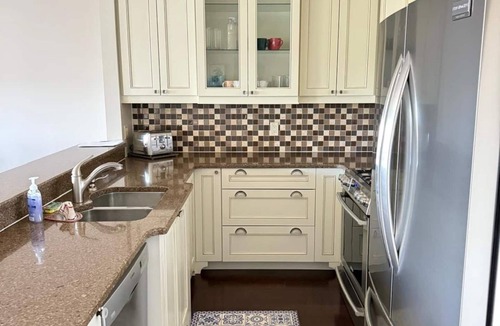Huntsville Apartment | Lakeview 3BR Escape – Ski & Golf Nearby
