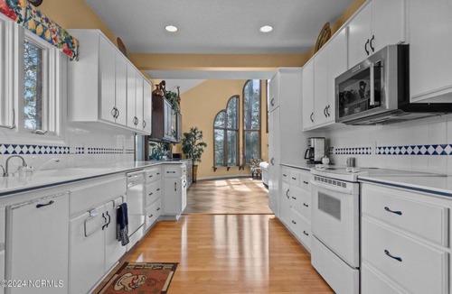 Seven Lakes House | Lakeview Luxury Home /For week of US Open June 2024