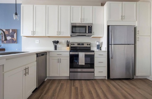 Hickory Apartment | Landing | Amazing 1BD, Yoga Studio, Gym