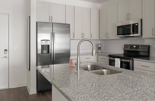 Southeast Raleigh Apartment | Landing | Modern 1BD, Clubhouse, Yoga Studio
