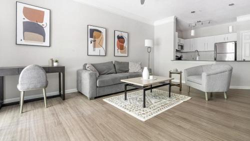 Ballantyne Apartment | Landing Modern Apartment with Amazing Amenities (ID1375X130)