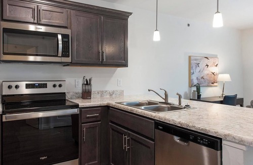 Lyman Apartment | Landing | Stunning 1BD, Gym, Clubhouse