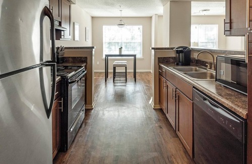 Germantown Apartment | Landing | Stylish 1BD, Tennis Court, Pool