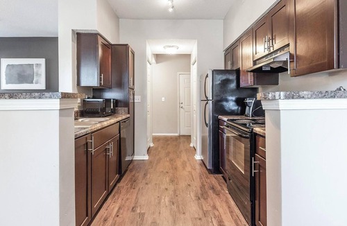 Germantown Apartment | Landing | Stylish 1BD, Tennis Court, Gym