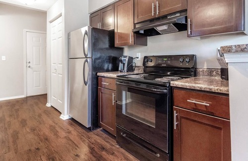 Germantown Apartment | Landing | Stylish 1BD, Tennis Court, Gym