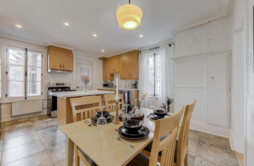 Quartier 5-4 Apartment | Le Patrimonial