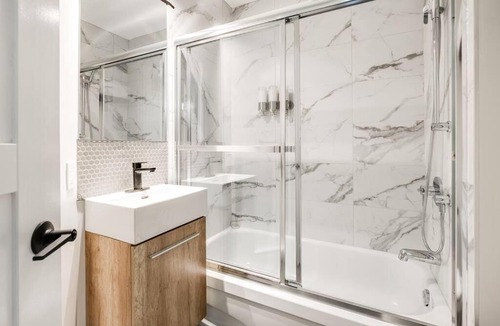Mont-Tremblant Ski Chalet | Le Petit Condo B - Ski In/Ski Out Mont-Tremblant