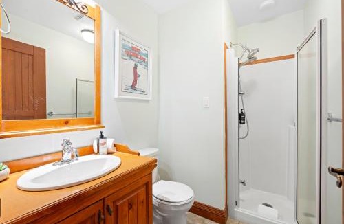 Mont-Tremblant House | Le Plateau Ski Inout W 3bdrs W Pool Access