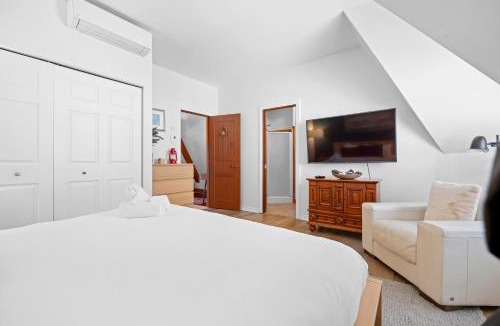 Mont-Tremblant House | Le Plateau Ski Inout W 3bdrs W Pool Access