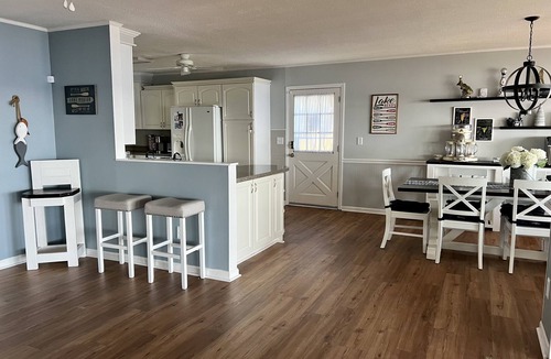 Summerton House | Life is better at the Lake Lakefront home that sleeps 13!