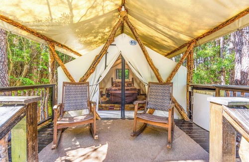 Conway RV Rental | Little Bear Glamping Retreat | Near Myrtle Beach