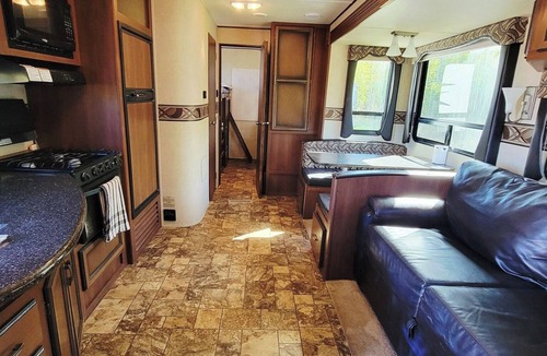 Beaubassin East House | Little Cape RV near harbor and beaches, front bedroom and rear bunk room sleep 6