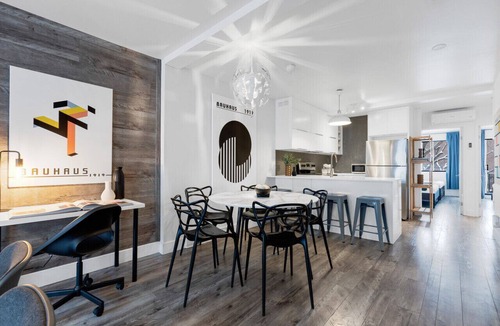 Plateau Mont Royal Apartment | LiV MTL Urban Spacious Group Suites Near Downtown Montreal